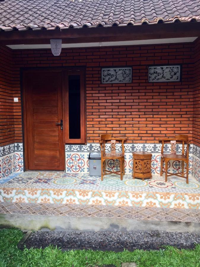 Raditya Homestay Mambal Экстерьер фото