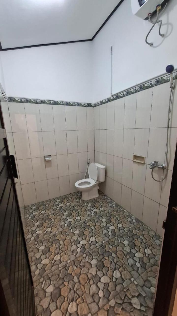 Raditya Homestay Mambal Экстерьер фото